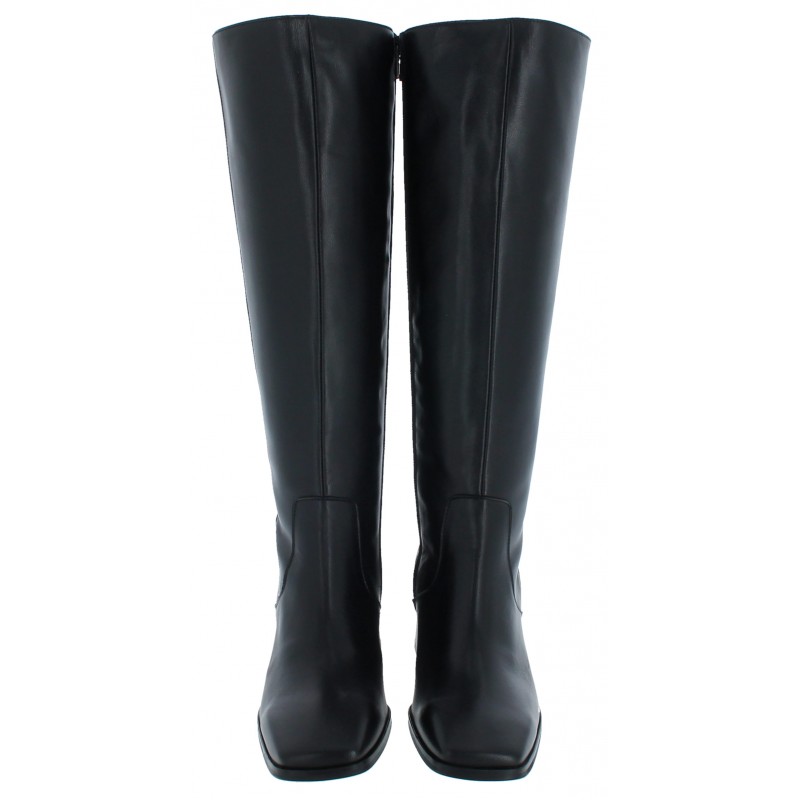 Slim fit black on sale leather knee high boots